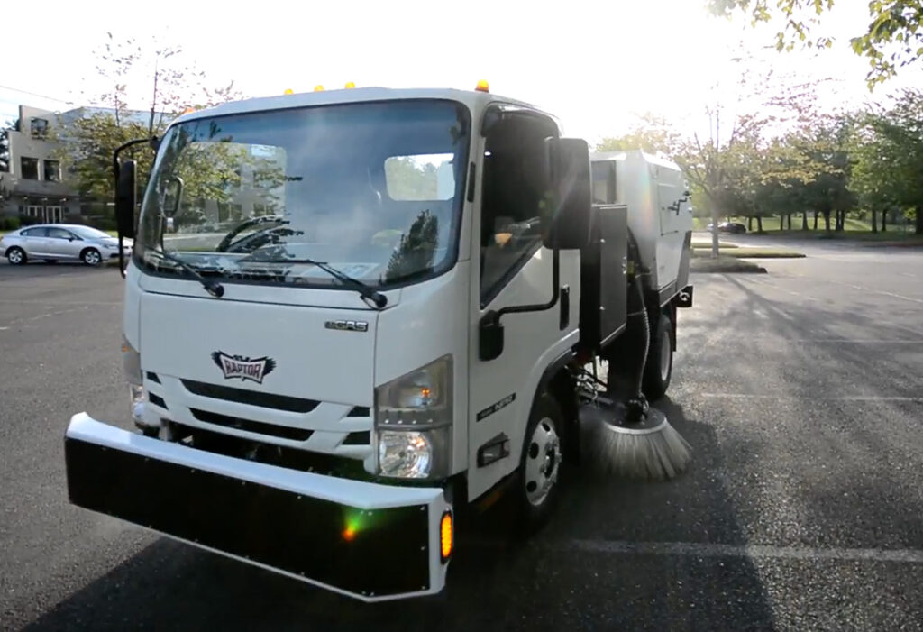 NiteHawkSweeper_RaptorSweeping2